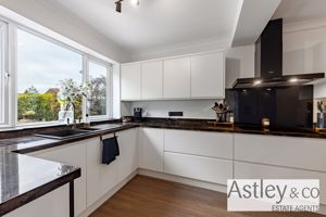 kitchen- click for photo gallery